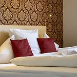 De Lange Man Eifel Hotel Monschau