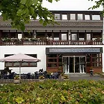 De Lange Man Eifel Hotel 3*