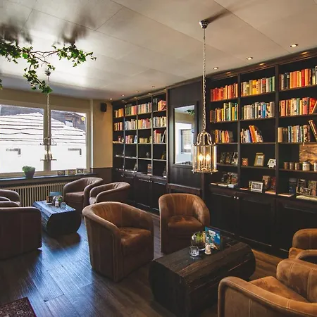 De Lange Man Eifel Hotel 4*