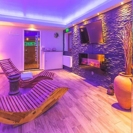 De Lange Man Hotel 3*