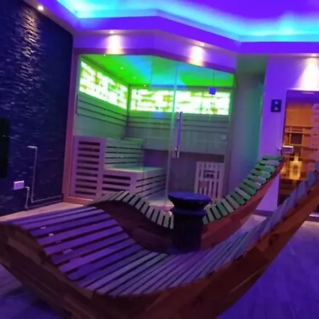 De Lange Man Hotel 3*