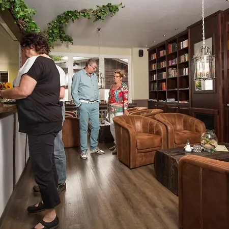 מלון De Lange Man Eifel 4*