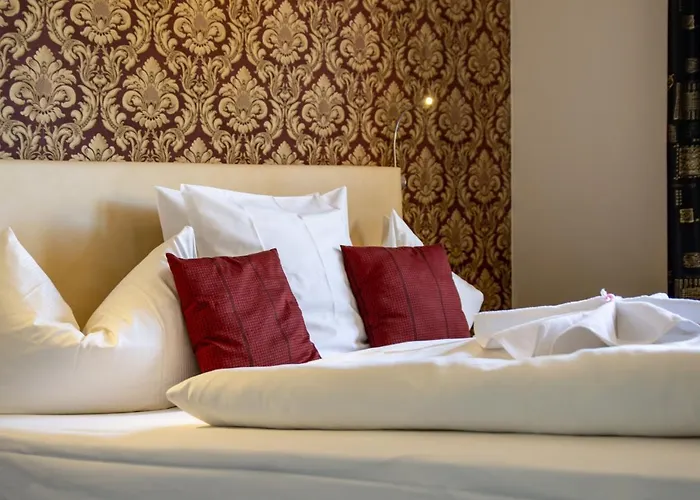 De Lange Man Eifel Hotel 4*